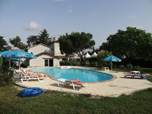 Le Baraillot, Chambres Et Repas D'Hotes, Soiree Etape Aiguillon Exterior foto